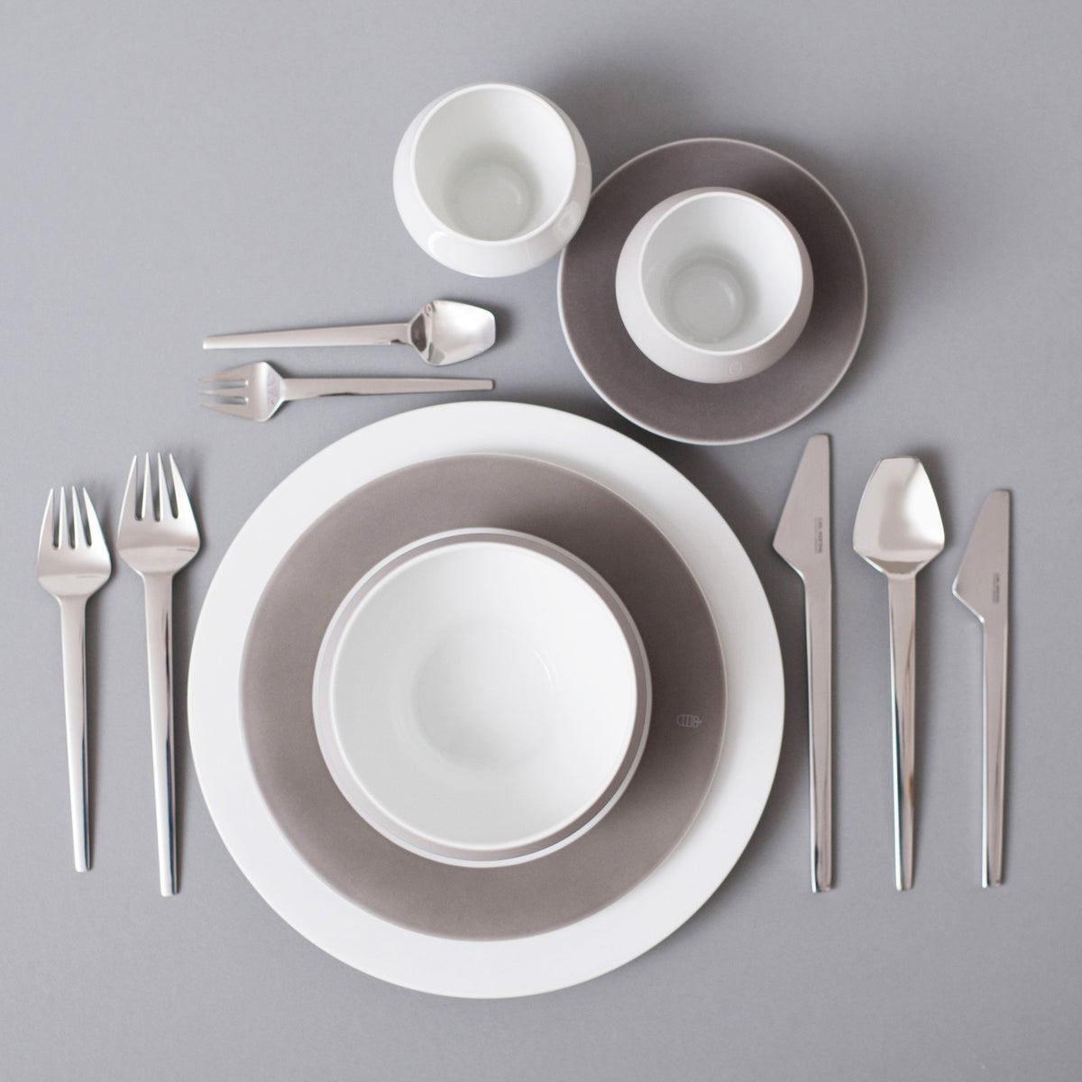 "Shortcut" Small Plate Dark Gray by Thomas Feichtner
